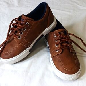 Nautica Brown  toddler shoes boy size9